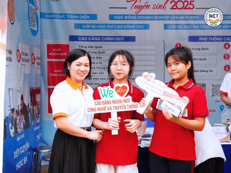 Ngày hội gắn kết giáo dục nghề nghiệp Hà Nội năm 2025 Ngày hội gắn kết giáo dục nghề nghiệp Hà Nội năm 2025