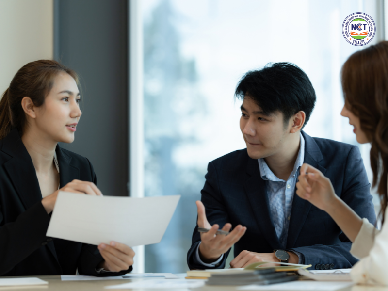 Mô hình “kèm việc tới nơi” ra đời và trở thành cam kết đào tạo – việc làm song hành tại nhà trường