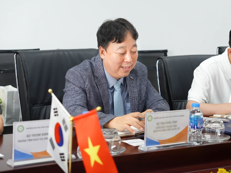 Ông Kim Tea Hun - Giám đốc phòng hợp tác Quốc tế phát biểu tại buổi lễ