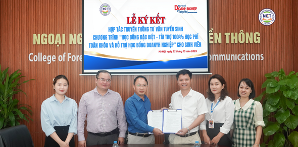 Lễ ký kết hợp tác giữa Trường Cao đẳng Ngoại ngữ - Công nghệ và Truyền thông và Tạp chí Doanh nghiệp và Tiếp thị