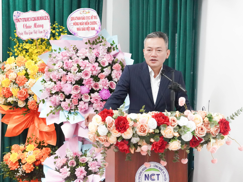 Ông Nguyễn Hải Cường – Chánh Văn phòng Cục Giáo dục nghề nghiệp và Giáo dục thường xuyên, Bộ Giáo dục và Đào tạo phát biểu tại buổi lễ