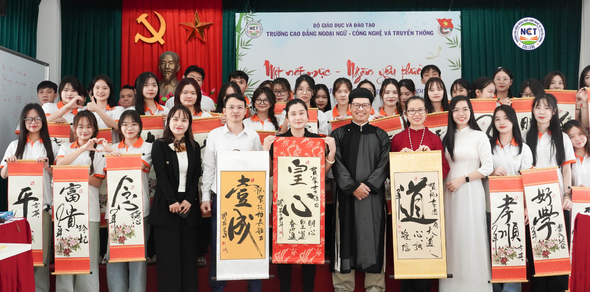 Chương trình thư pháp “Một nét mực – Ngàn yêu thương” - Nét chữ tri ân thầy cô nhân Ngày Nhà giáo Việt Nam 20/11 tại NCT College