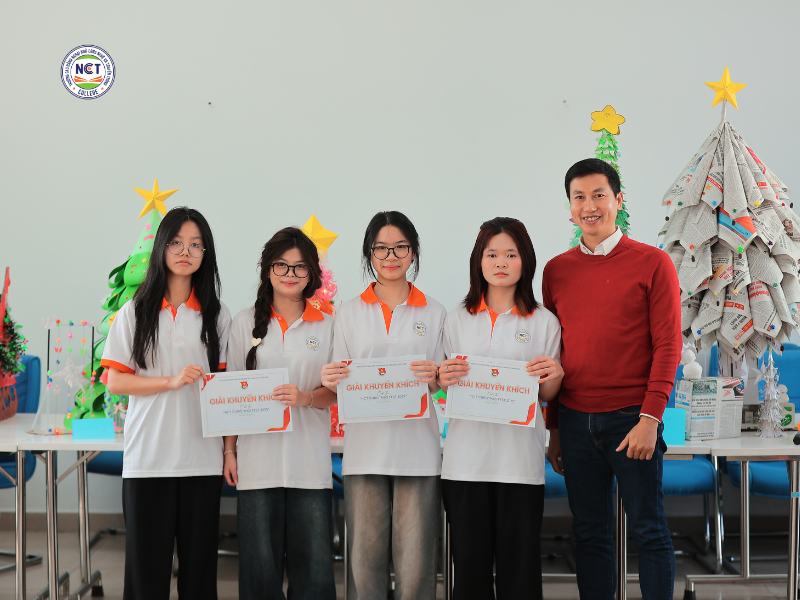 Rộn ràng khoảnh khắc rực rỡ tại "Ngày hội Giáng sinh - NCT Christmas Fest 2025" 