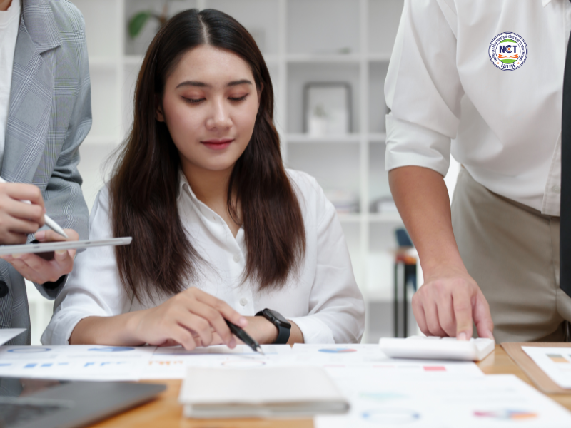 Làm chủ bản thân bước khởi đầu để sinh viên Quản trị kinh doanh làm chủ sự nghiệp