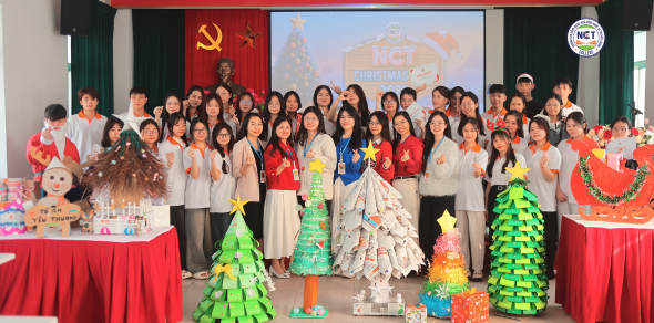 Rộn ràng khoảnh khắc rực rỡ tại "Ngày hội Giáng sinh - NCT Christmas Fest 2025"