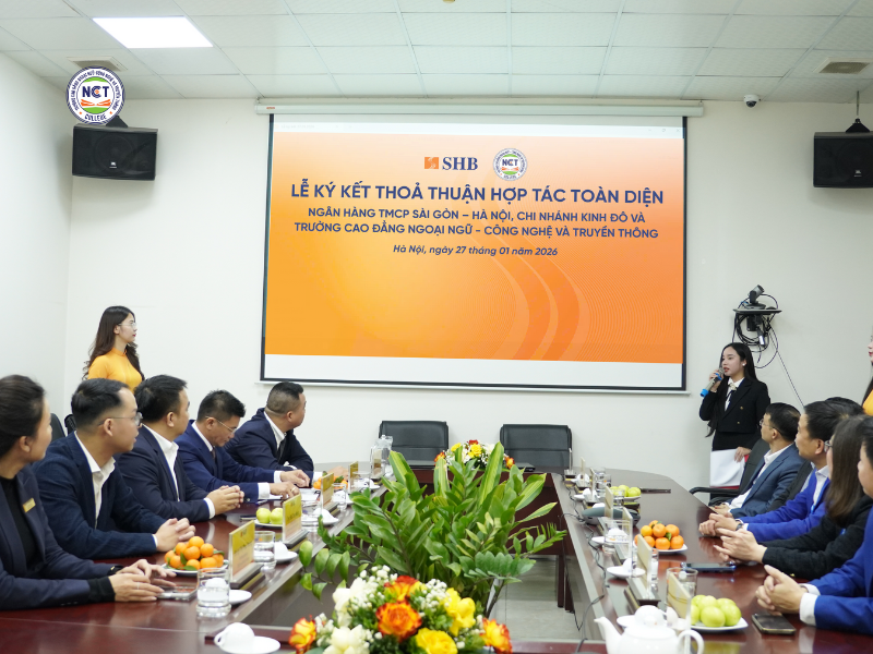 le-ky-ket-hop-tac-toan-dien-giua-truong-cao-dang-ngoai-ngu-cong-nghe-va-truyen-thong-va-ngan-hang-tmcp-sai-gon-ha-noi-chi-nhanh-kinh-do
