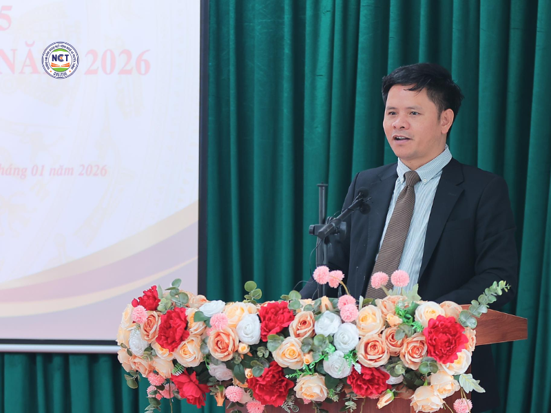 hoi-nghi-tong-ket-cong-tac-nam-2025-va-trien-khai-nhiem-vu-cong-tac-nam-2026-tai-truong-cao-dang-ngoai-ngu-cong-nghe-va-truyen-thong