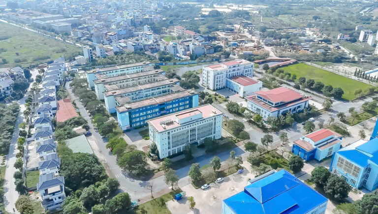 Báo Nhân Dân: NCT College đổi mới đào tạo gắn thực tiễn, đẩy mạnh hợp tác quốc tế