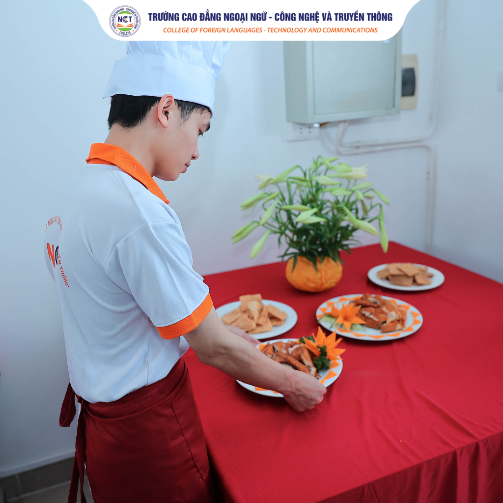 Kỹ thuật chế biến món ăn học những gì? Tổng quan chương trình đào tạo 2026