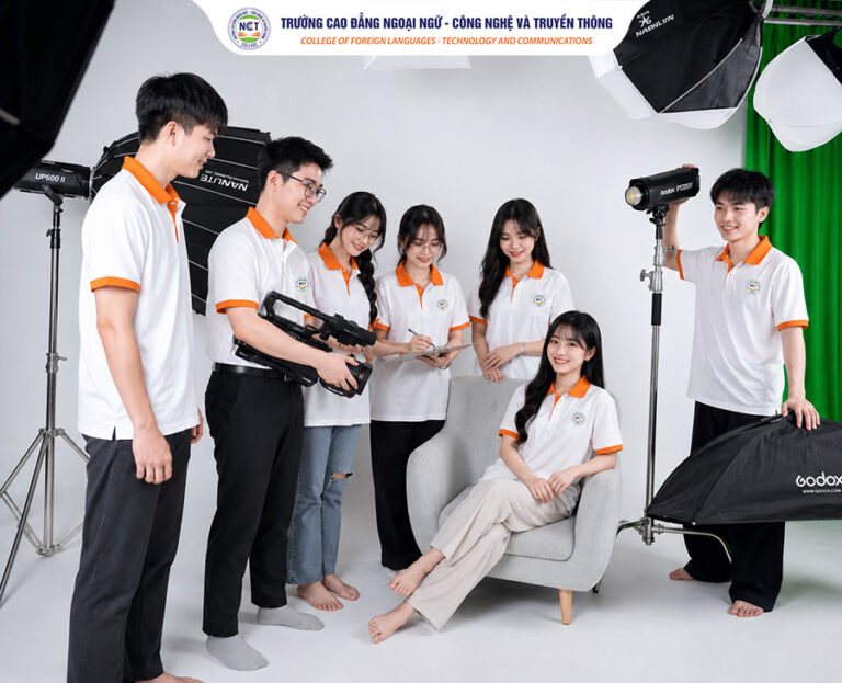 Ngành Truyền thông đa phương tiện là gì? Cơ hội việc làm và mức lương 2026