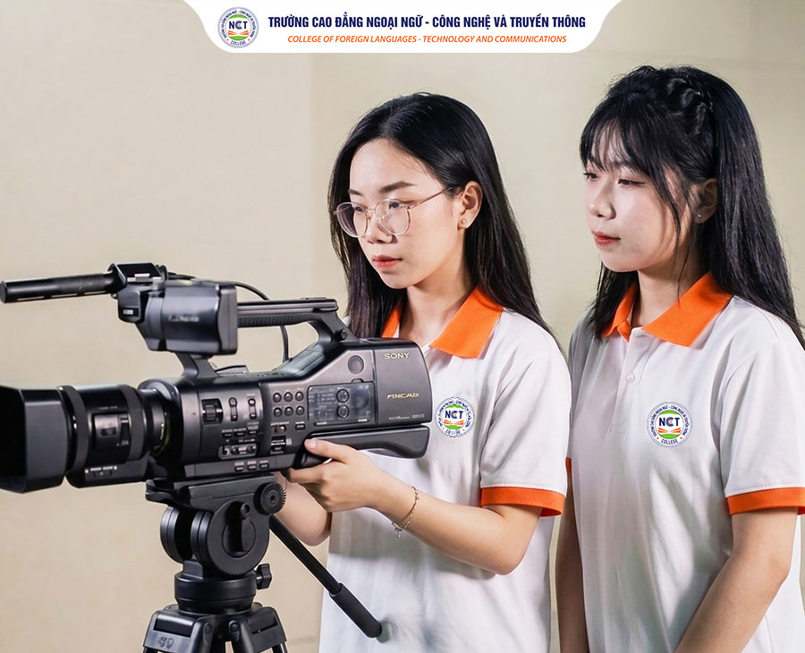 Ngành Truyền thông đa phương tiện lương bao nhiêu? Cập nhật 2026