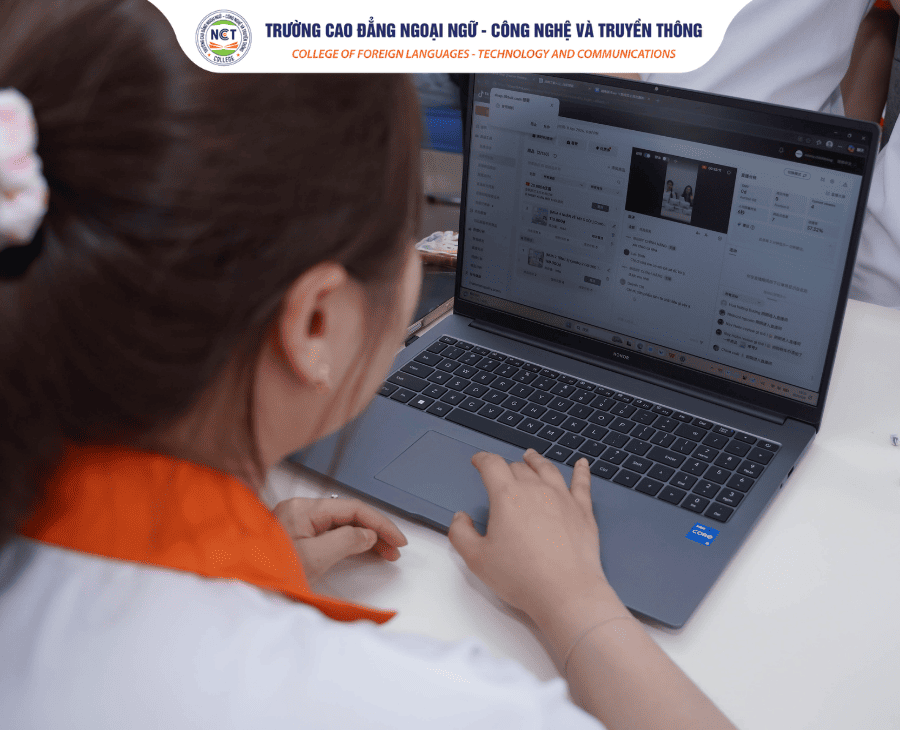 Sinh viên Truyền thông đa phương tiện NCT College "nhập vai" Content Creator cùng chuyên gia Trung Quốc ngay tại giảng đường