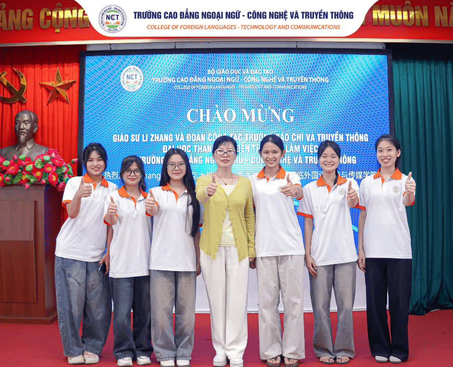 gap-go-chuyen-gia-dai-hoc-thanh-hoa-sinh-vien-truyen-thong-da-phuong-tien-nct-cap-nhat-xu-huong-truyen-thong-so-toan-cau
