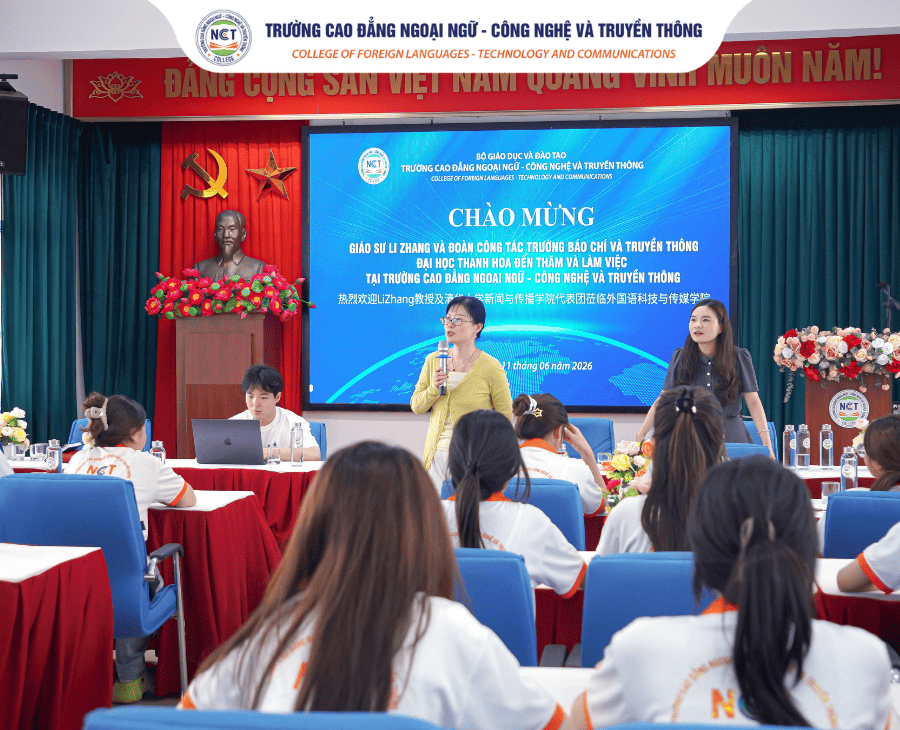 gap-go-chuyen-gia-dai-hoc-thanh-hoa-sinh-vien-truyen-thong-da-phuong-tien-nct-cap-nhat-xu-huong-truyen-thong-so-toan-cau