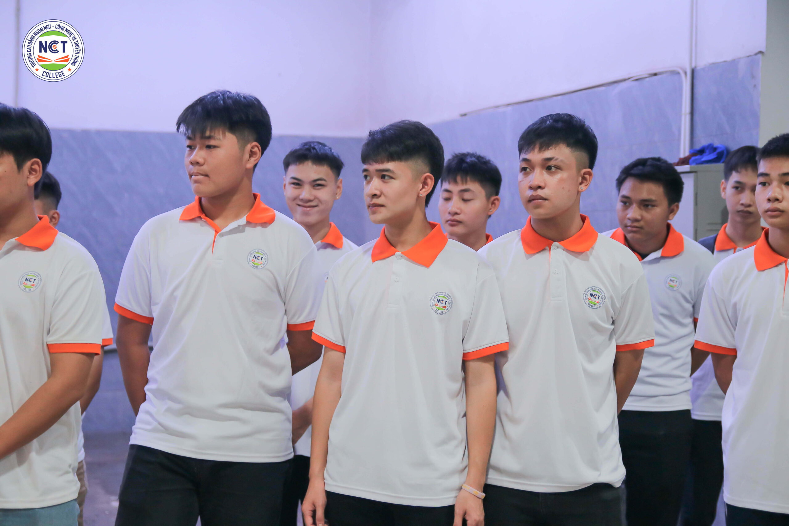 Sinh viên ngành Công nghệ ô tô NCT College tham quan thực tế tại VinFast